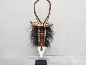Decorative-Bone-Necklace-from-Papua_2-copy
